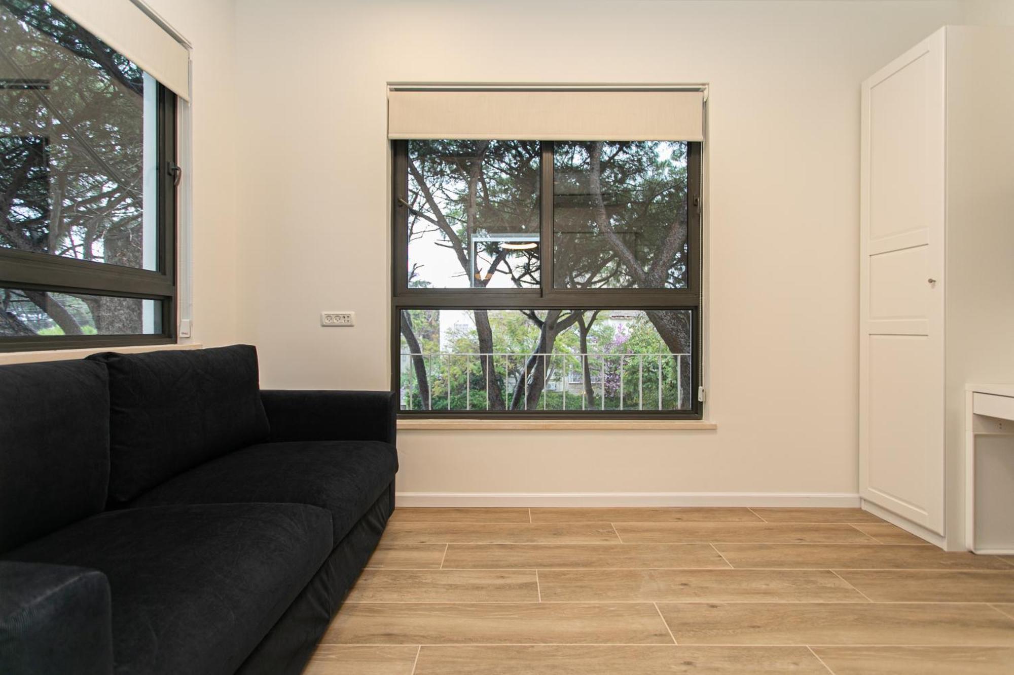 Carmel Boutique Apartment *
